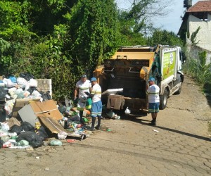 Coleta de lixo é retomada em Florianópolis