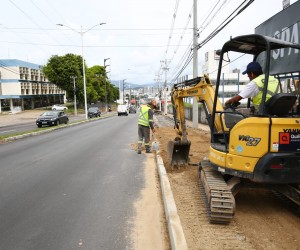 Iniciada a implantação de ciclovia na Ivo Silveira