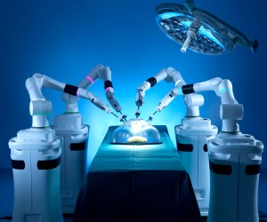 Cirurgia com robô Versius será realizada em hospital de Florianópolis