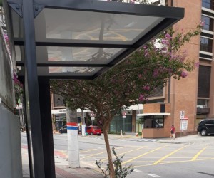 ATUALIZAÇÃO! Moldura é retirada de calçada na Gama D`eça. ACESSE AGORA!