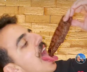 Musta leva a avó para conhecer o Madero do Leblon (RJ)