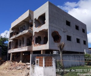 Três obras irregulares são demolidas nos Ingleses