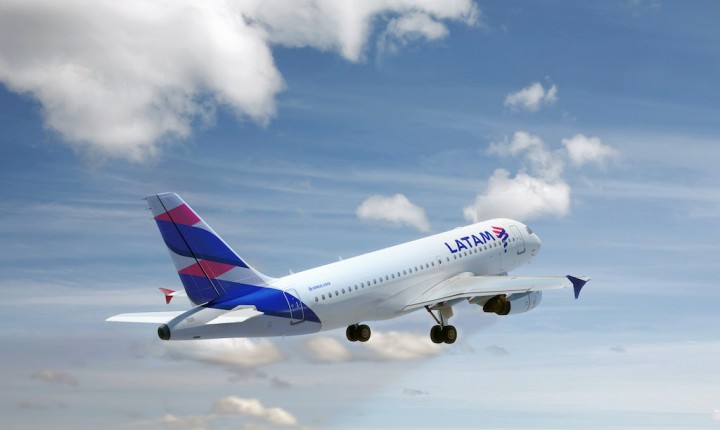 LATAM retoma a rota Florianópolis - Rio de Janeiro
