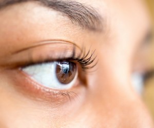 Alerta para doença ocular com números crescentes