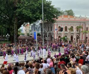 Um dia de glória ao Senhor dos Passos