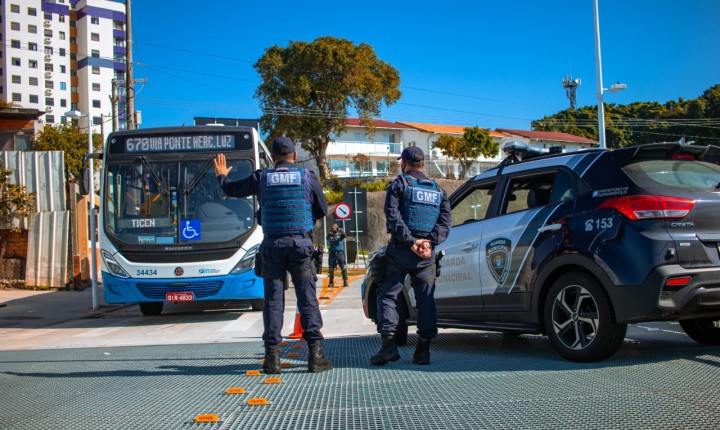 Confira o que irá funcionar no feriado desta quinta, 21, na Capital