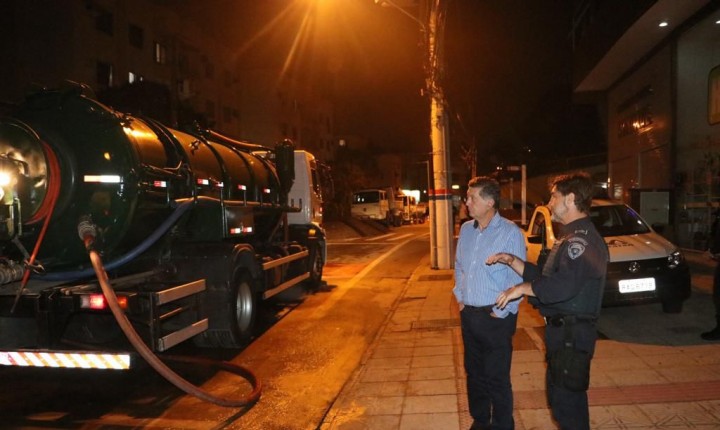 Após rompimento de adutora, via está liberada desde a madrugada