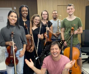 Musical gera mais de 100 empregos em estreia na Capital