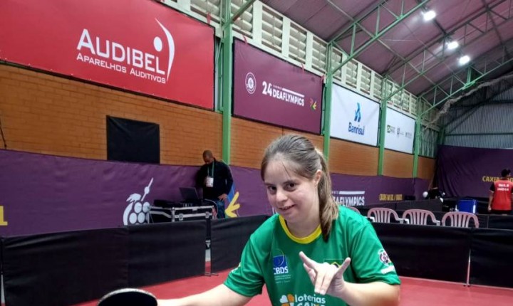 Jovem de SC é a única mesa-tenista surda do sul do Brasil convocada para as Surdolimpíadas