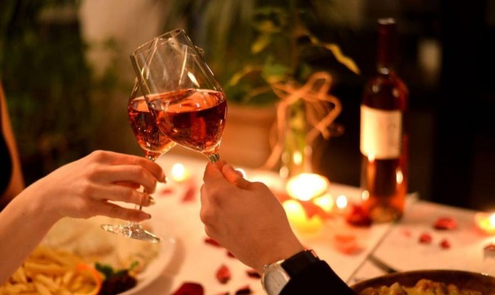 Dia dos Namorados no Antonio`s tem violinista