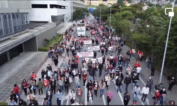 Sindicato aprovou ontem greve dos servidores municipais