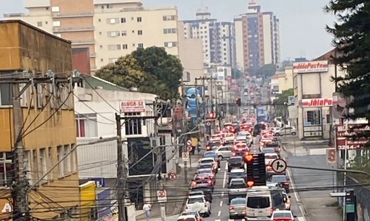 Transito travado em toda área continental 