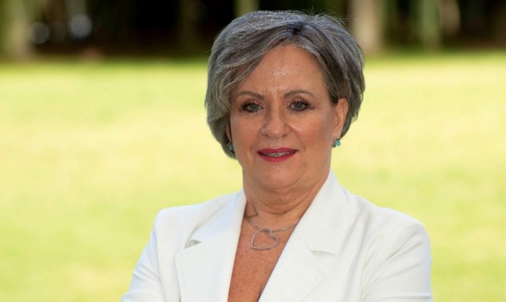 Uma nova missão para Zena Becker