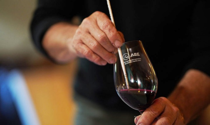 Evento exibe a paixão por vinhos nacionais