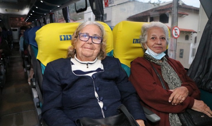 Agenda de viagens para idosos é retomada na Capital