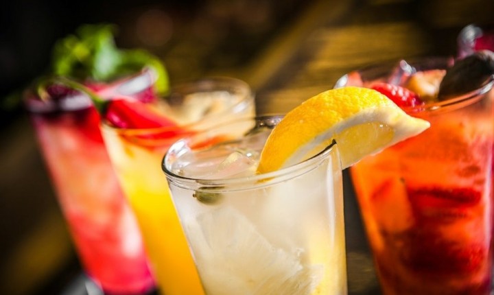 Conheça os copos ideais para cada drinque