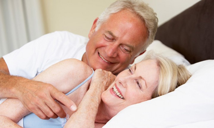 Vida sexualmente ativa na terceira idade e os seus benefícios para saúde