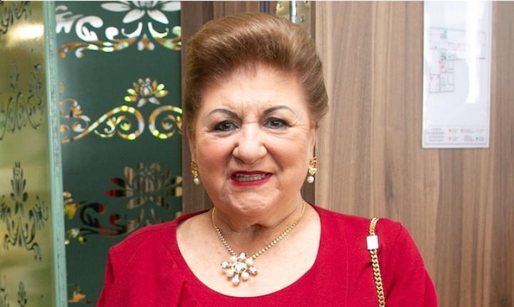 Linda Koerich celebra 20 anos de boas ações com bazar beneficente