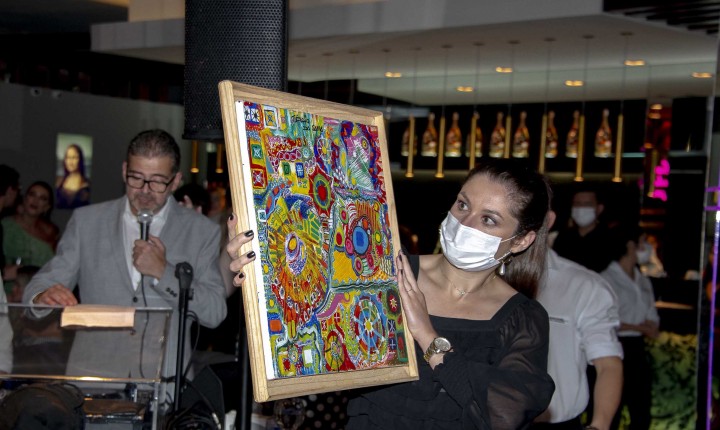 Um festeiro com causa