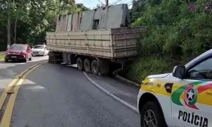 Tráfego de caminhões pesados será proibido 
