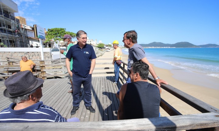 Obras para alargamento da faixa de areia dos Ingleses terão início nos próximos dias