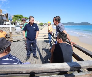 Obras para alargamento da faixa de areia dos Ingleses terão início nos próximos dias