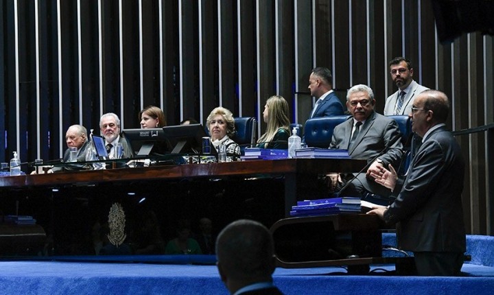 O adeus de Jorginho Mello | Berger na PEC | Proibições na Alesc | E mais!