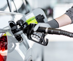 Combustíveis e alimentos aceleram alta da inflação na Capital