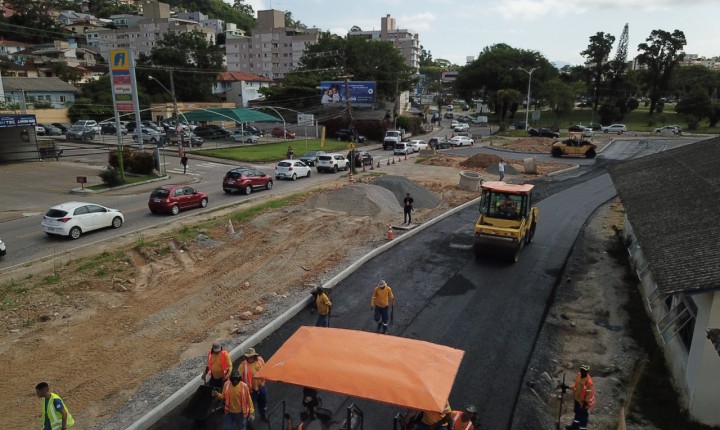 Edu Vieira: iniciada a pavimentação asfáltica do último trecho 
