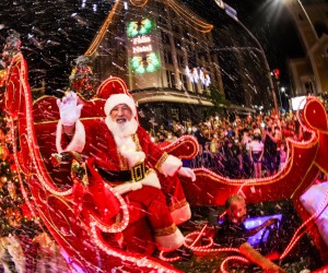 Parada de Natal da Praça XV ocorre nesta sexta-feira, 23
