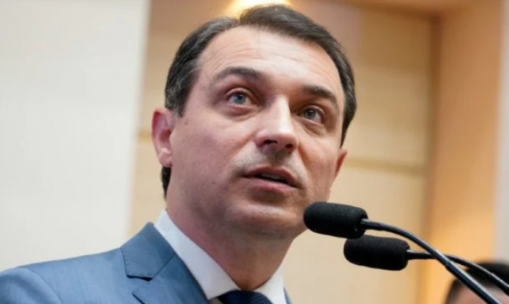 As pretensões políticas de Carlos Moisés, e mais! 