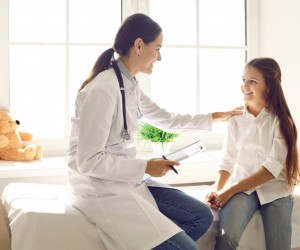 Quando a menina deve começar a ir à (ao) ginecologista?