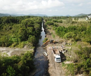Limpeza de canais artificiais no Norte da Ilha passa da metade