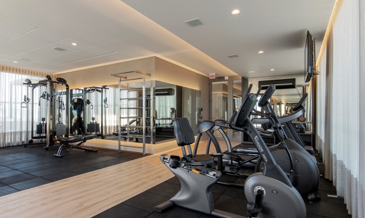 Academia de condomínio colabora com a rotina agitada dos moradores