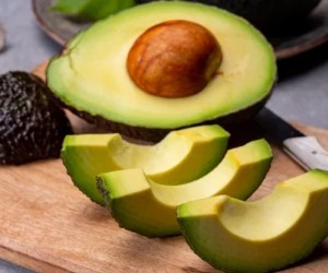 Conheça as frutas do outono e aproveite os seus benefícios