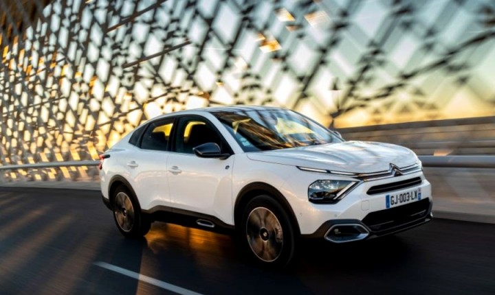 Citroën ë-C4 e ë-C4 X: Mais autonomia e potência