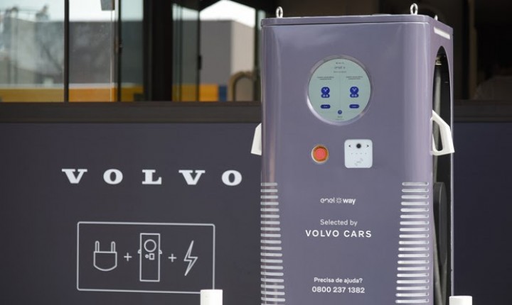 Volvo abre seleção para eletropostos