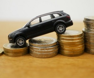 Financiamentos de veículos recuam 19% em abril