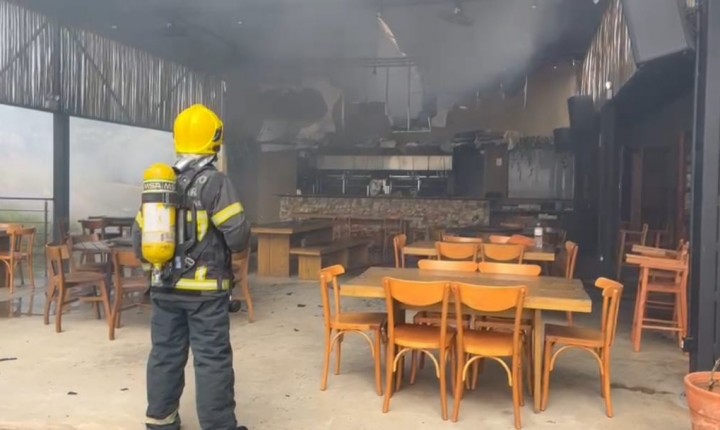 Incêndio e resgate chamam a atenção nesse domingo