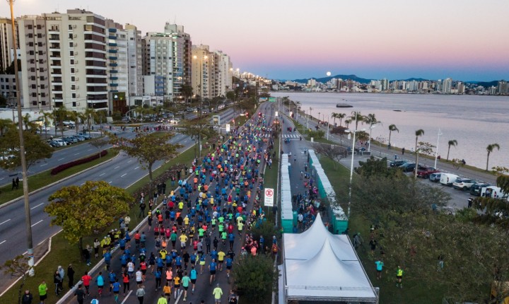 Ponte Hercílio Luz estará aberta ao trânsito de veículos neste domingo