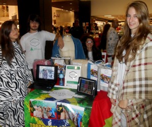 Estudantes realizam Feira de Miniempresas no Beiramar Shopping