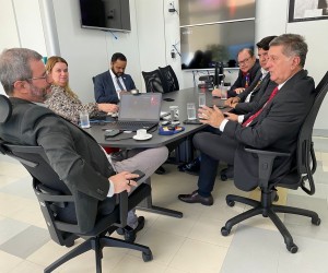 Em Brasília, prefeito firma compromisso com MS