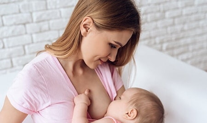 Os desafios para conciliar amamentação e trabalho