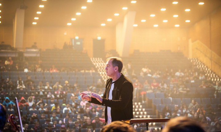 Camerata faz ensaio aberto de ópera