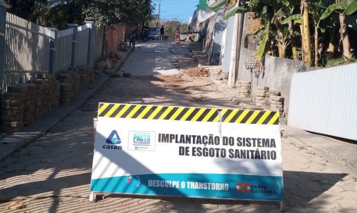Obras de esgotamento sanitário avançam com novo trecho