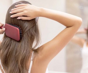 Cabelos lisos e sem química também precisam de cuidados especiais