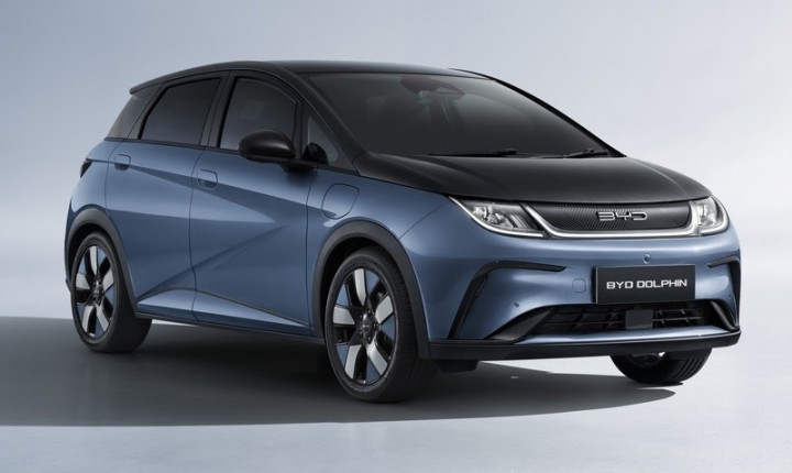 BYD lança versão mais cara do elétrico compacto Dolphin
