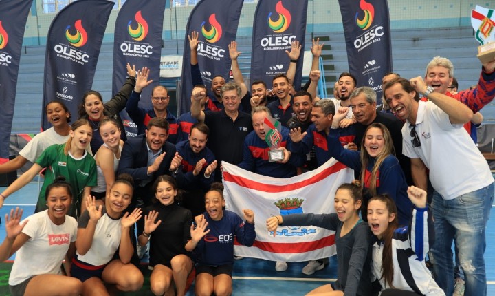 Time de Floripa encerra OLESC no pódio