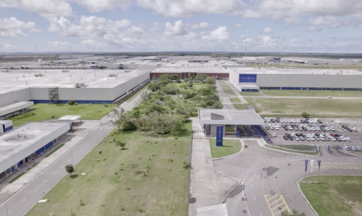 Na fábrica de Goiana, os primeiros carros eletrificados da Stellantis