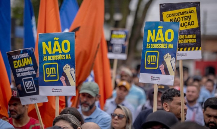 Corte na GM atinge 1.245 trabalhadores de três fábricas